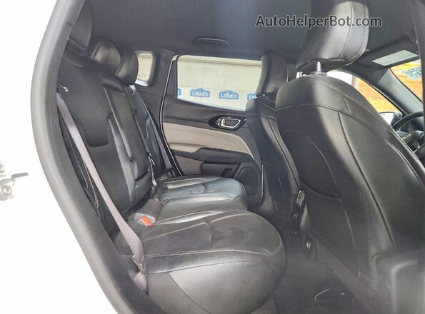 3C4NJDCN2ST512107 2025 JEEP COMPASS White Вид задньої частини салону