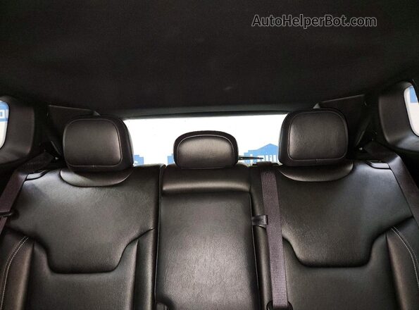 3C4NJDCN2ST512107 2025 JEEP COMPASS White Вид задніх сидінь