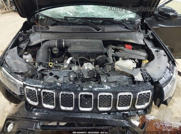 3C4NJDCN3PT527254 2023 JEEP COMPASS Black Հետևի տեսք