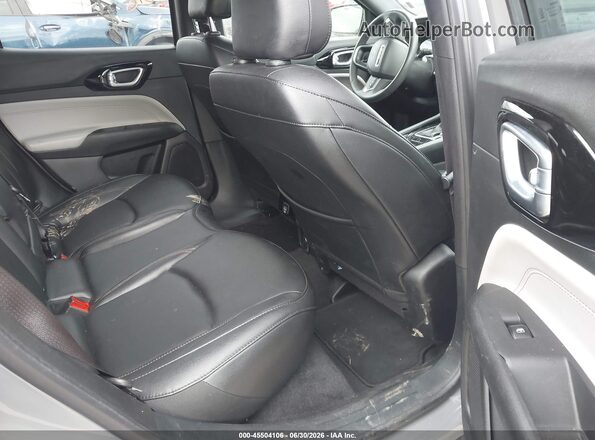 3C4NJDCN3RT596030 2024 JEEP COMPASS Gray Widok naklejki z numerem VIN