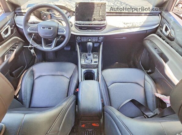 3C4NJDCN3ST613544 2025 JEEP COMPASS Белый 
