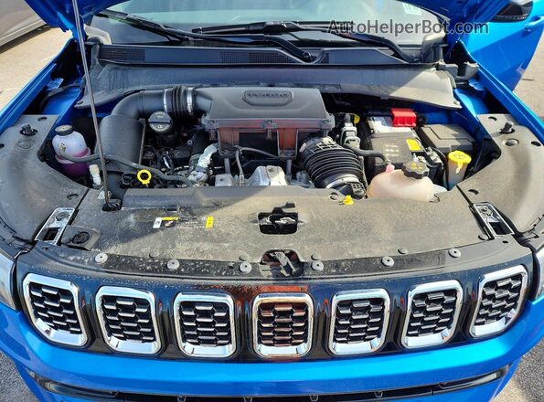 3C4NJDCN3TT178204 2026 JEEP COMPASS Blue Engine compartment view