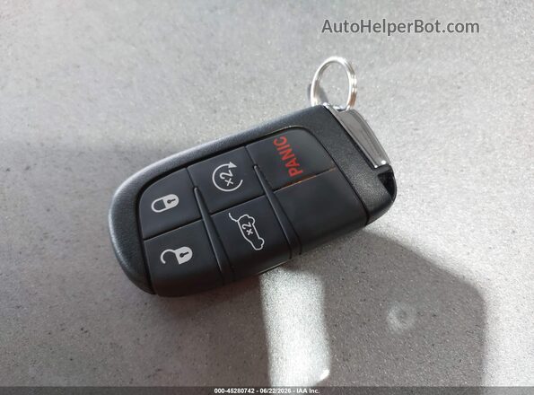 3C4NJDCN3TT244816 2026 JEEP COMPASS Белый Вид панели приборов
