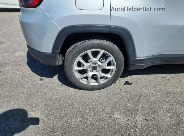3C4NJDCN4ST508219 2025 JEEP COMPASS Silver 
