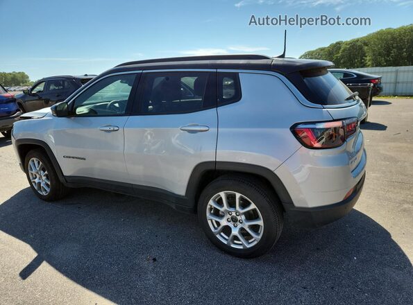 3C4NJDCN4ST508219 2025 JEEP COMPASS Silver 