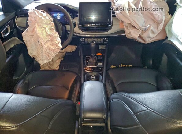 3C4NJDCN5RT148579 2024 JEEP COMPASS Black Вид панелі приладів