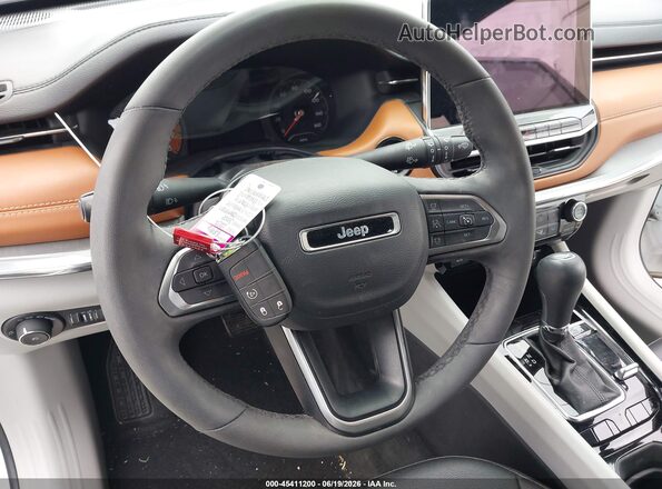 3C4NJDCN5RT589130 2024 JEEP COMPASS White Вид панелі приладів