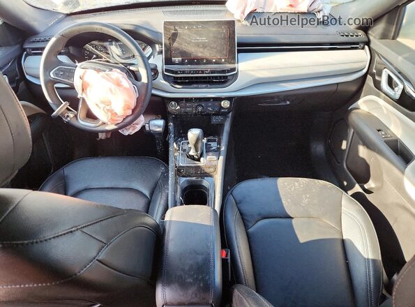 3C4NJDCN5ST514434 2025 JEEP COMPASS Silver Widok deski rozdzielczej