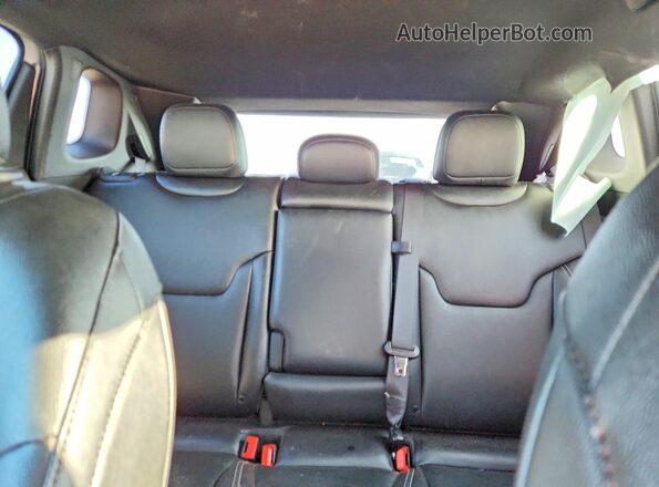 3C4NJDCN5ST514434 2025 JEEP COMPASS Silver Widok tylnych siedzeń