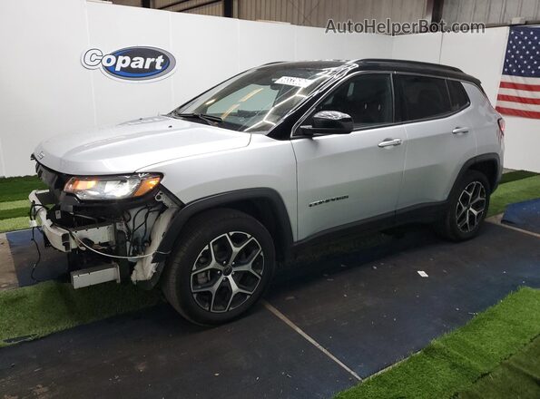 3C4NJDCN5ST614405 2025 JEEP COMPASS Silver Widok wnętrza 360 stopni