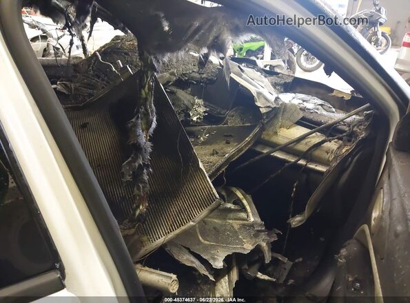 3C4NJDCN6RT155170 2024 JEEP COMPASS White Front interior view