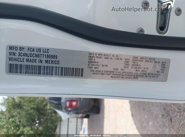 3C4NJDCN6TT186989 2026 JEEP COMPASS White Շարժիչի բաժամունքի տեսք