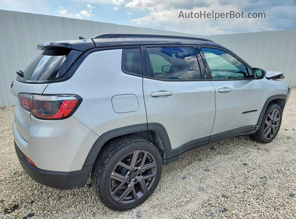 3C4NJDCN6TT188516 2026 JEEP COMPASS Silver უკანა მარჯვენა