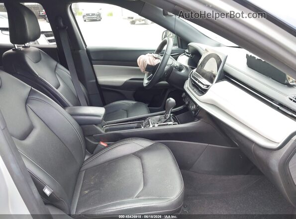 3C4NJDCN7ST526116 2025 JEEP COMPASS Silver წინა სალონის ხედი
