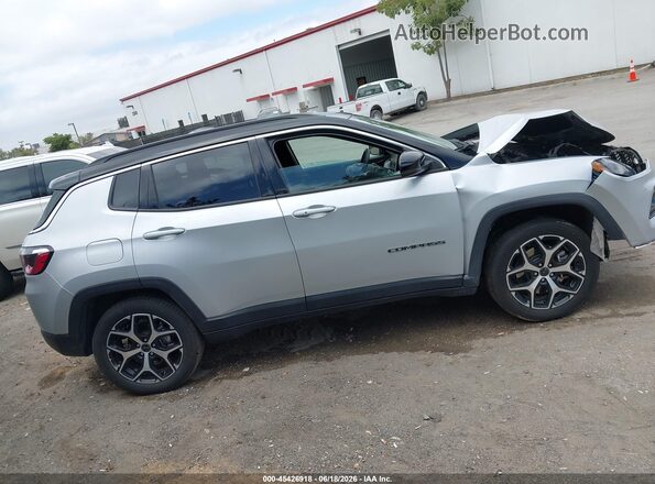 3C4NJDCN7ST526116 2025 JEEP COMPASS Silver უკანა მარჯვენა