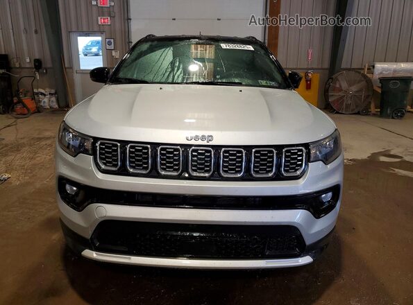 3C4NJDCN7ST533664 2025 JEEP COMPASS Silver 
