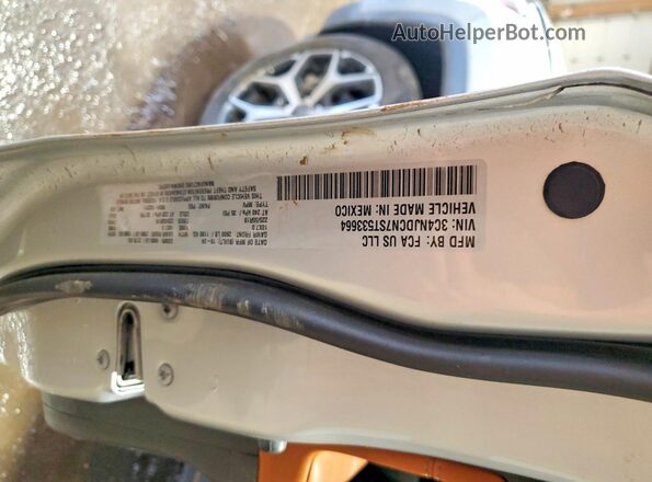 3C4NJDCN7ST533664 2025 JEEP COMPASS Silver 