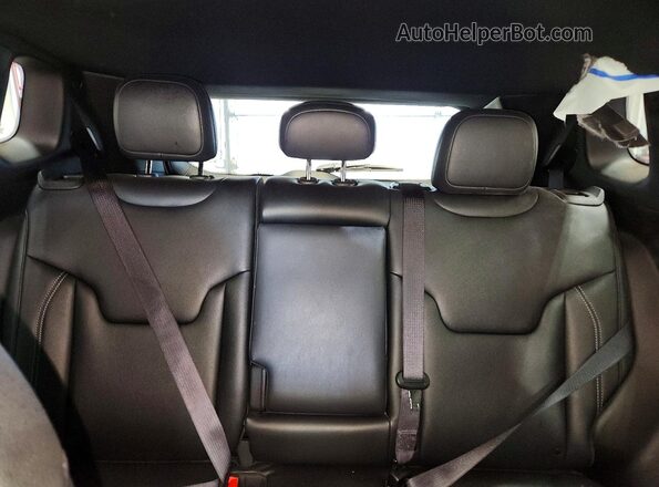 3C4NJDCN7ST613577 2025 JEEP COMPASS Серебряный 
