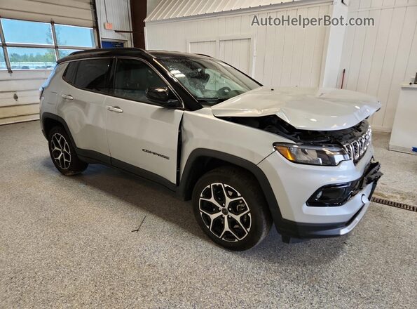 3C4NJDCN7ST613577 2025 JEEP COMPASS Серебряный 