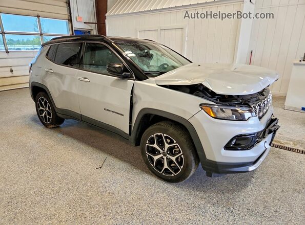 3C4NJDCN7ST613577 2025 JEEP COMPASS Серебряный 
