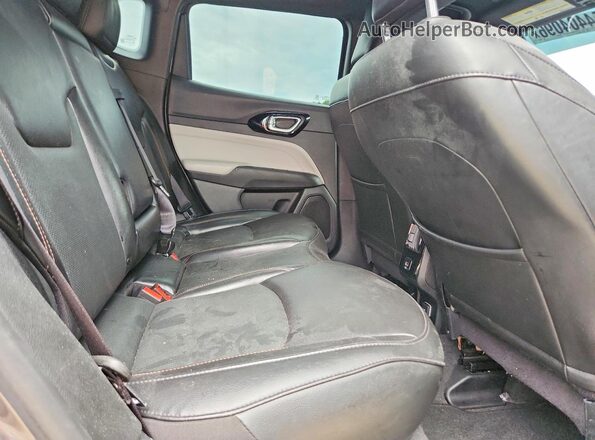 3C4NJDCN8PT522650 2023 JEEP COMPASS Charcoal Սալոնի հետևի տեսք