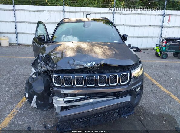 3C4NJDCN8PT536984 2023 JEEP COMPASS Gray ხელსაწყოთა პანელის ხედი