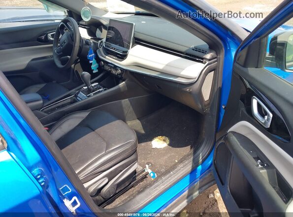 3C4NJDCN8RT589655 2024 JEEP COMPASS Blue Front interior view