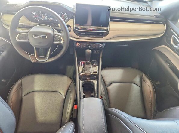 3C4NJDCN8ST509034 2025 JEEP COMPASS White Առջևի վահանակի տեսք