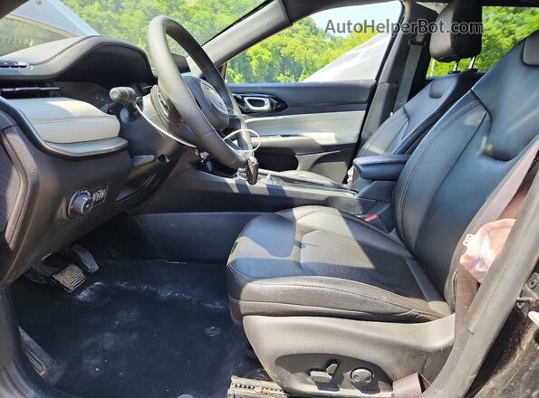 3C4NJDCN8ST520812 2025 JEEP COMPASS Black 