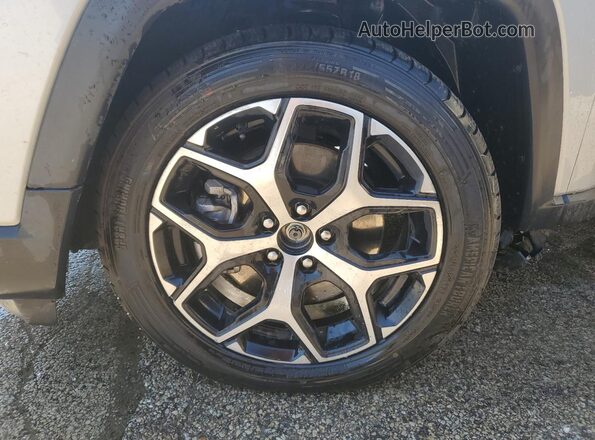 3C4NJDCN8ST581402 2025 JEEP COMPASS Silver 