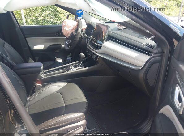 3C4NJDCN8ST608789 2025 JEEP COMPASS Черный Вид салона спереди