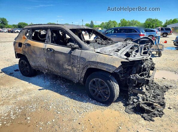 3C4NJDCN9PT519756 2023 JEEP COMPASS Черный Передняя правая четверть