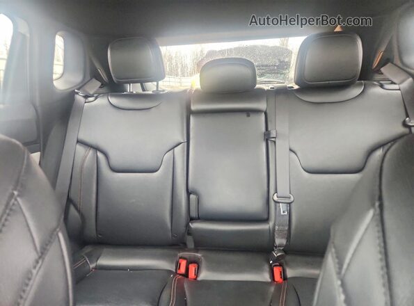 3C4NJDCN9RT150822 2024 JEEP COMPASS White Հետևի նստատեղերի տեսք