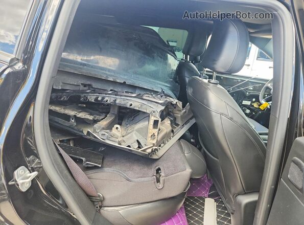 3C4NJDCNXPT529275 2023 JEEP COMPASS Black Вид задньої частини салону