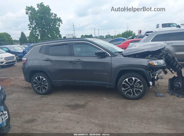 3C4NJDCNXPT550871 2023 JEEP COMPASS Gray Vista interior trasera