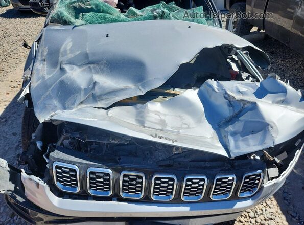 3C4NJDCNXST545999 2025 JEEP COMPASS Silver Vista del compartimento del motor