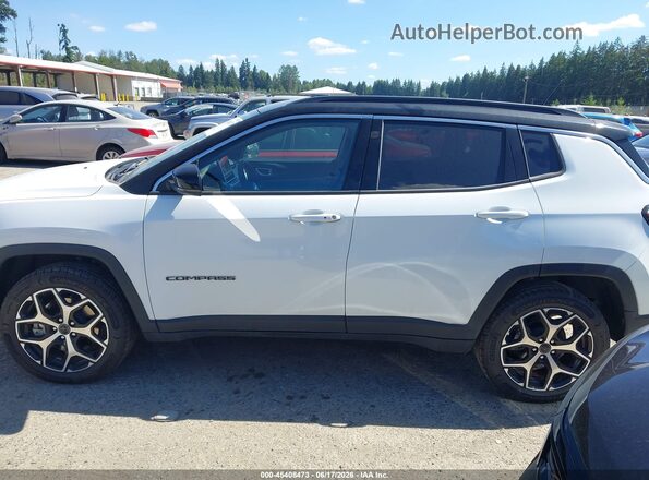 3C4NJDCNXST590828 2025 JEEP COMPASS White Панорамний вид салону 360°