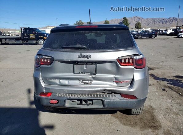 3C4NJDDB0HT633554 2017 JEEP COMPASS Gray Vista trasera