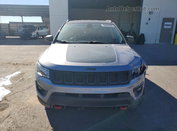3C4NJDDB0HT633554 2017 JEEP COMPASS Gray Vista frontal