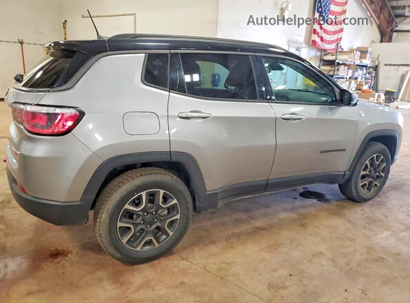 3C4NJDDB0KT668960 2019 JEEP COMPASS Gray Задня права чверть