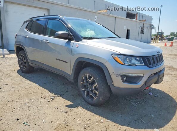 3C4NJDDB0KT759825 2019 JEEP COMPASS Silver Передня права чверть