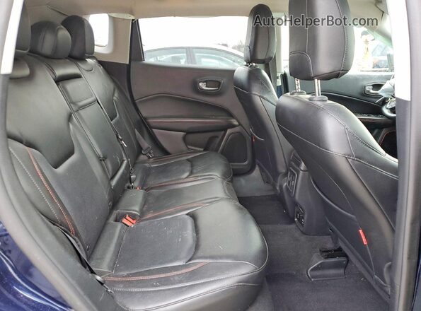 3C4NJDDB1HT597597 2017 JEEP COMPASS Синий Вид задней части салона
