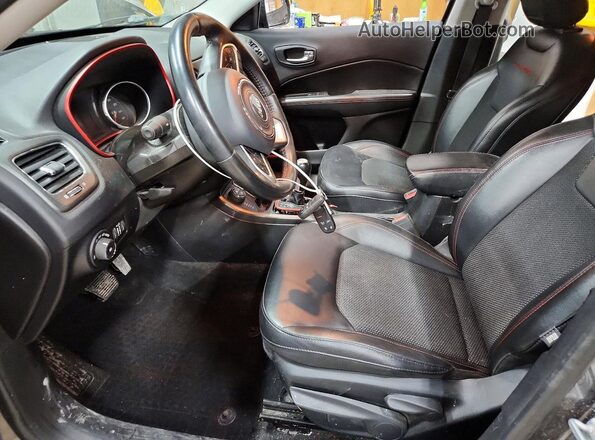 3C4NJDDB1KT747733 2019 JEEP COMPASS Charcoal Սալոնի դիմացի տեսք