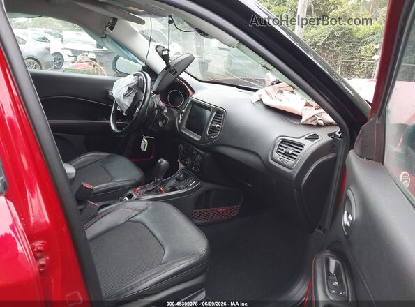 3C4NJDDB1LT189450 2020 JEEP COMPASS Red Front interior view