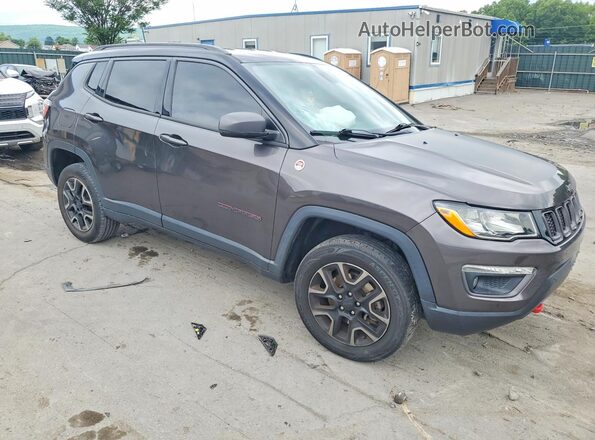 3C4NJDDB2JT115418 2018 JEEP COMPASS Gray Front right