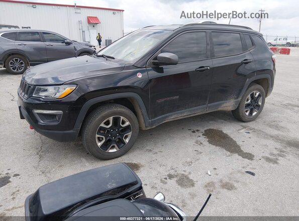 3C4NJDDB2JT128914 2018 JEEP COMPASS Black Передня ліва чверть