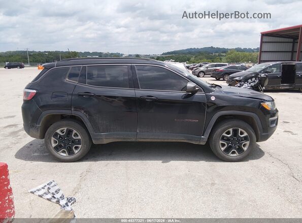 3C4NJDDB2JT128914 2018 JEEP COMPASS Black Вид задньої частини салону
