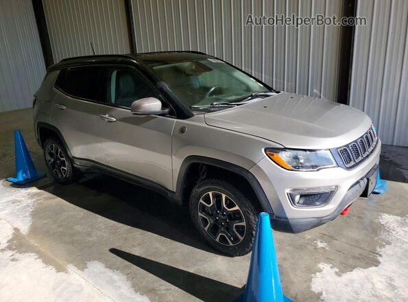 3C4NJDDB2KT712909 2019 JEEP COMPASS Silver 