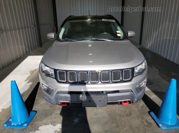 3C4NJDDB2KT712909 2019 JEEP COMPASS Silver 