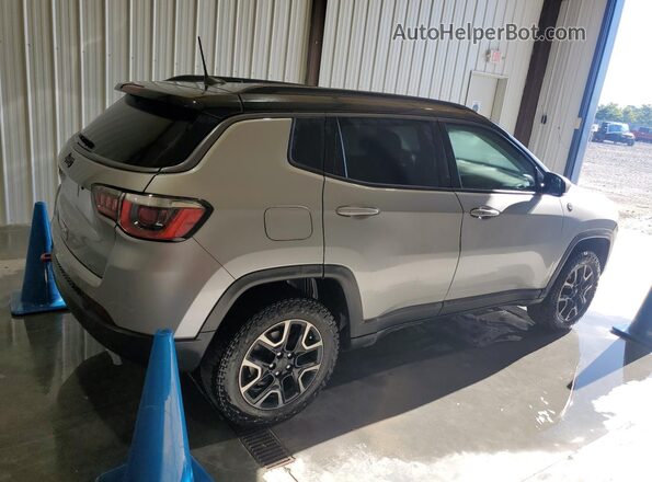 3C4NJDDB2KT712909 2019 JEEP COMPASS Silver 